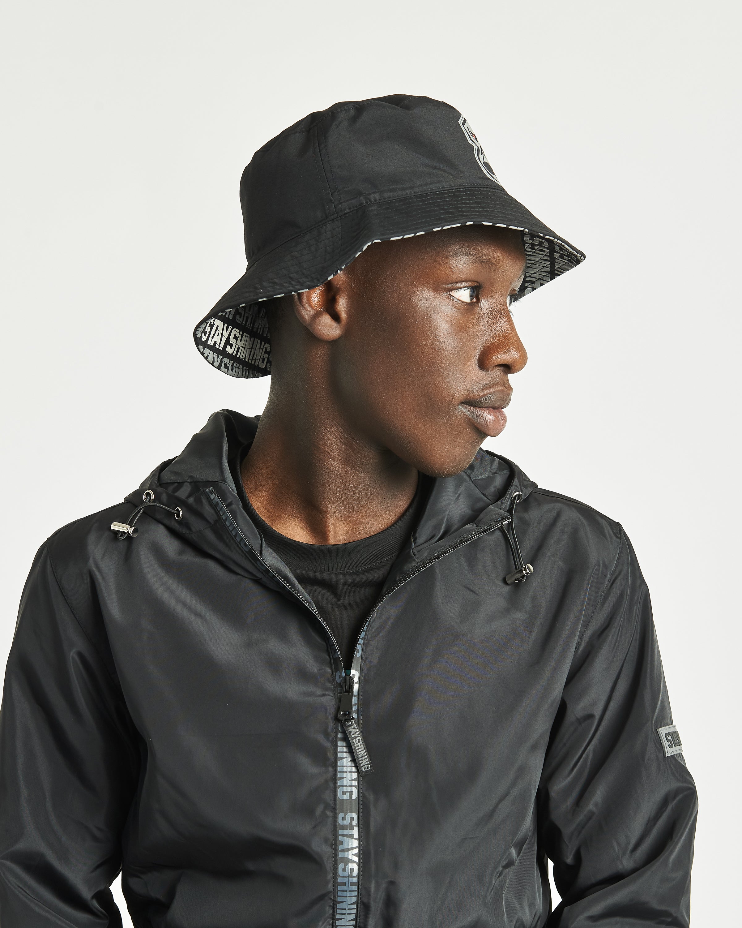 【HUGYOURSKIN】Stardust Windbreaker (Black) MUSINSA | HUG YOUR SKIN Stardust Windbreaker (Black)